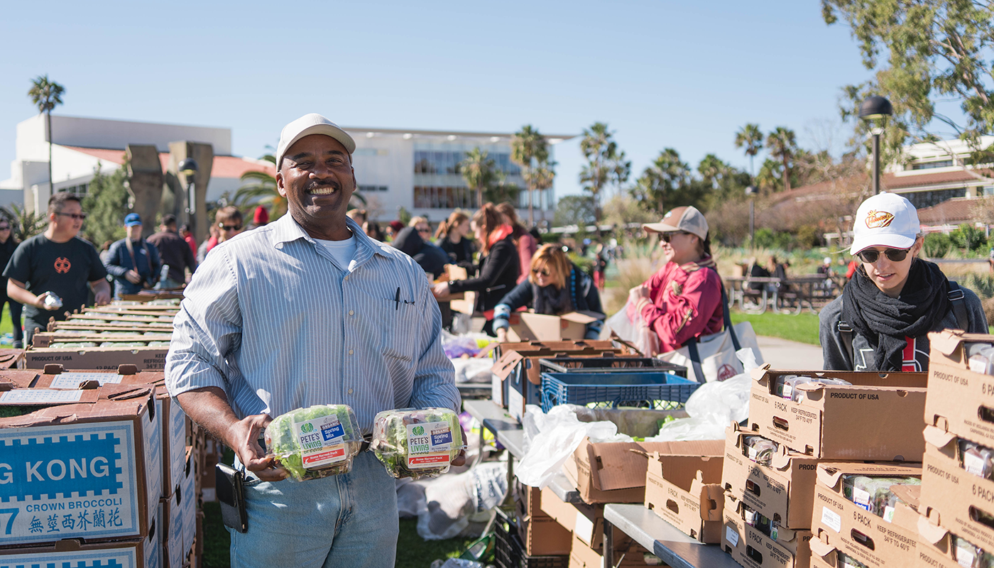 Randy at the Food Share