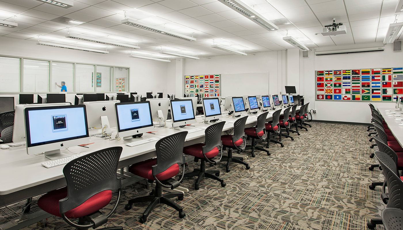 Santa Barbara City College computer lab.